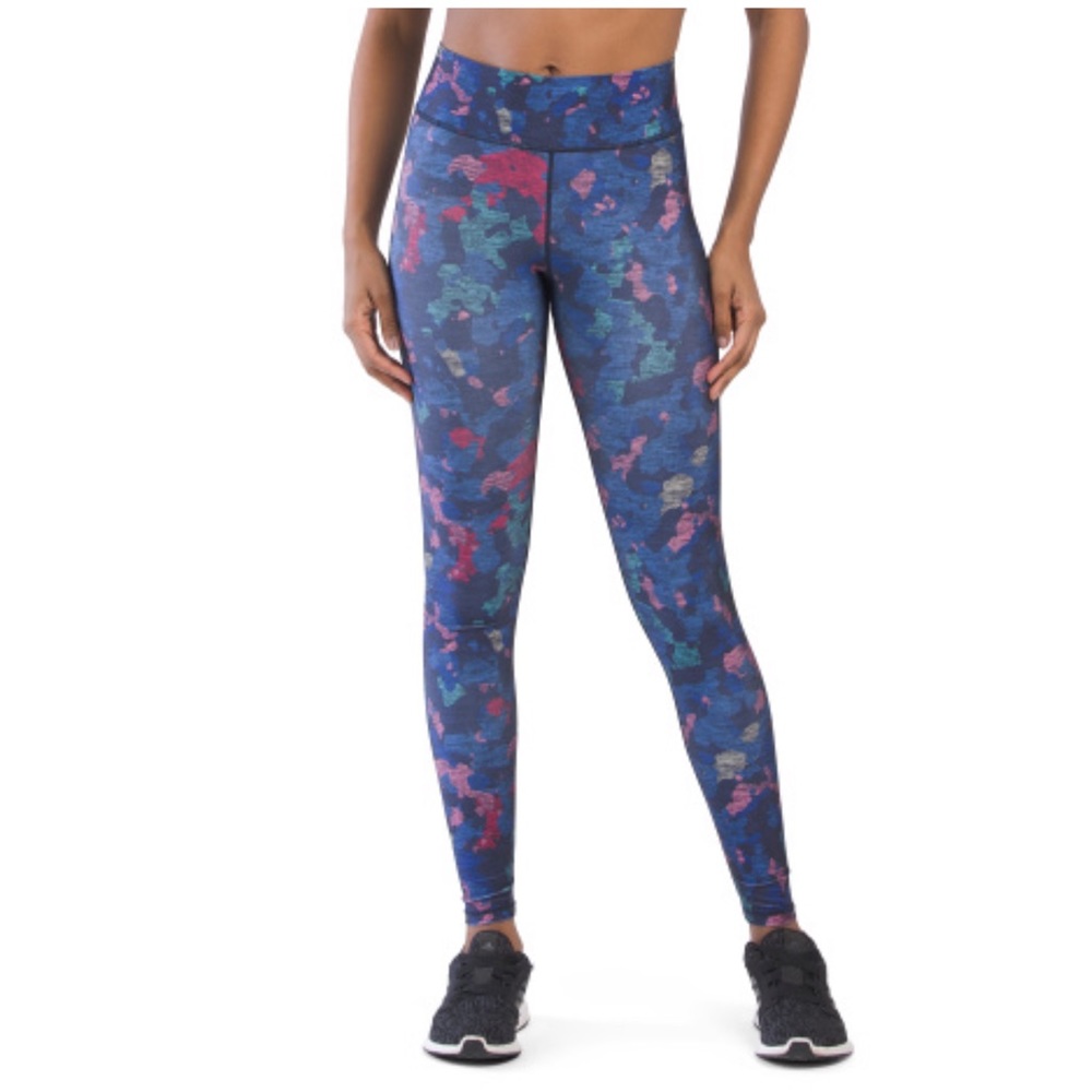 NWT- TEREZ
Printed High Waisted Ankle Leggings L
